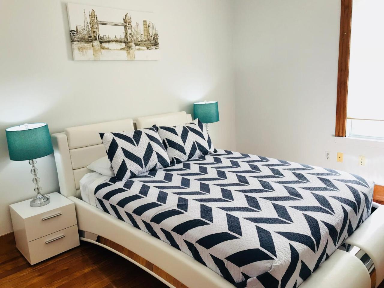 Boston Lodge And Suites Luaran gambar